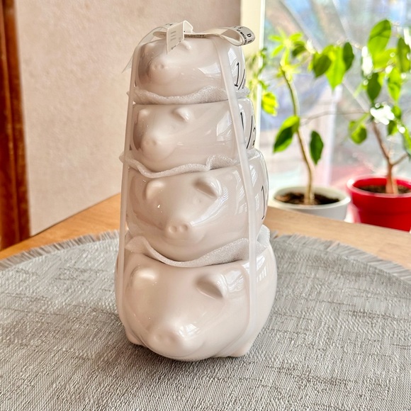 Rae Dunn PIG Shaped Set of 4 Ceramic Measuring Cups BRAND NEW! - Picture 3 of 6